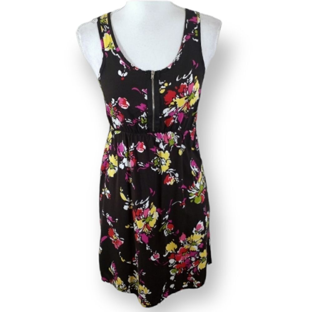 KIRRA BLACK FLORAL DRESS SZ.M EUC